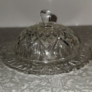 Anchor Hocking Crystal-Clear Glass Dome Dish
